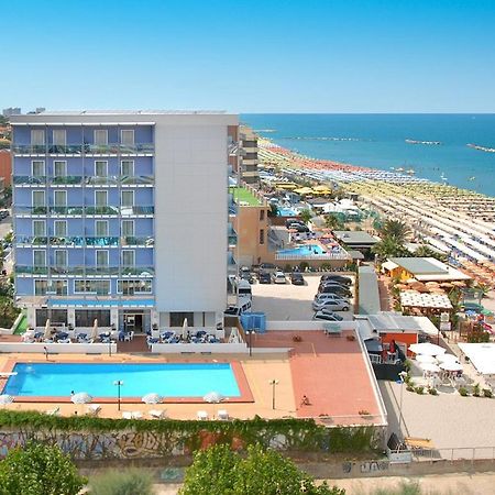 Hotel Majestic Песаро Екстериор снимка