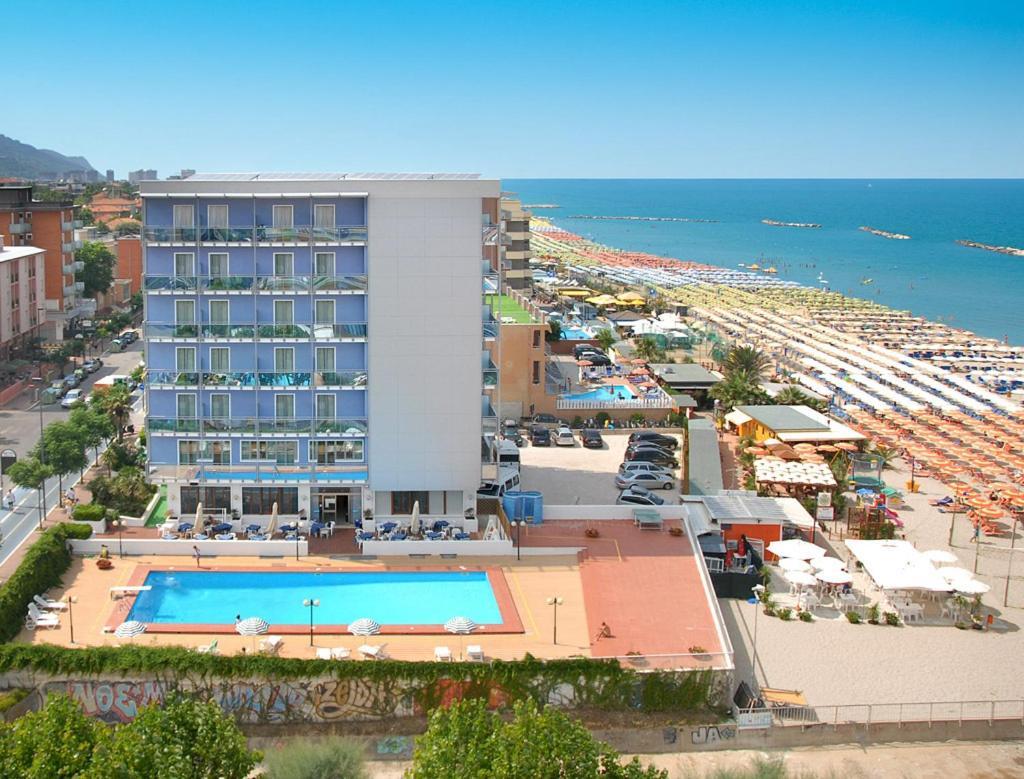 Hotel Majestic Песаро Екстериор снимка